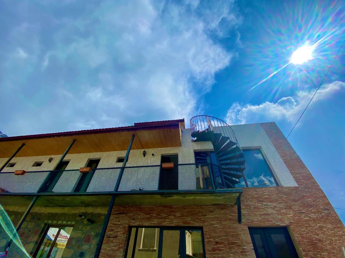 Veranda Guesthouse Kazbegi Dış mekan fotoğraf